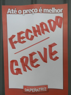 Seis das oito lojas da rede de supermercado foram fechadas na sexta dia 21 de setembro