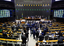 CUT-SC repudia novo regime fiscal que prejudica educação