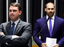 Após derrota do pai na eleição, Flávio e Eduardo Bolsonaro pedem cidadania italiana