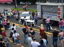 Servidores de Joinville em greve lutam pelo direito à aposentadoria