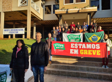 Greve dos Servidores de Planalto Alegre luta por melhores salários