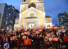 Ato em Florianópolis denuncia corrupção do Judiciário e pede liberdade de Lula