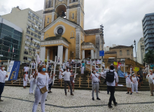 Atos por Fora Bolsonaro e vacina já para todos marcaram Dia Mundial da Saúde em SC