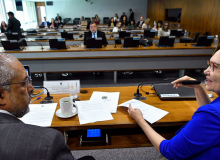 CDH aprova revogação de artigo da reforma trabalhista sobre dispensa de trabalhador
