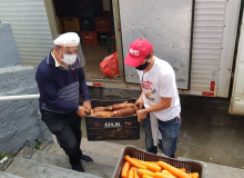 MST doa 11 toneladas de alimentos na grande Florianópolis