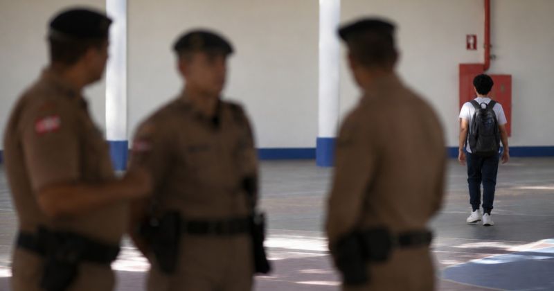 Professora da rede estadual denuncia casos de violência em escola cívico-militar